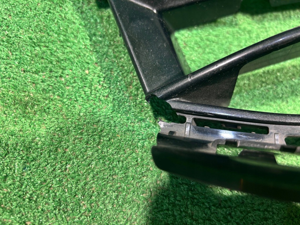 Bmw 1 f40 решётка бампера левая перед передняя 7459717 с Разборки