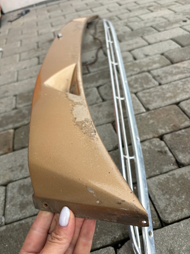 Жабо впуск хром mercedes w108 в Украине