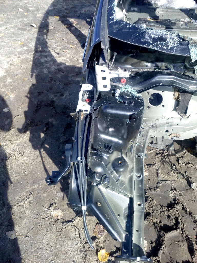 фото №2, Ford fiesta mk8 четверть правая передняя блок двигателя