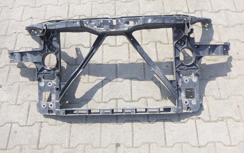 фото №1, Audi q7 pas передній 4l0805594