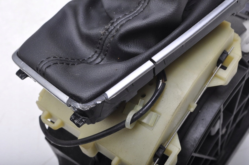 фото №11, Volvo v40 ii выборщик домкрат коробки передач 31367590