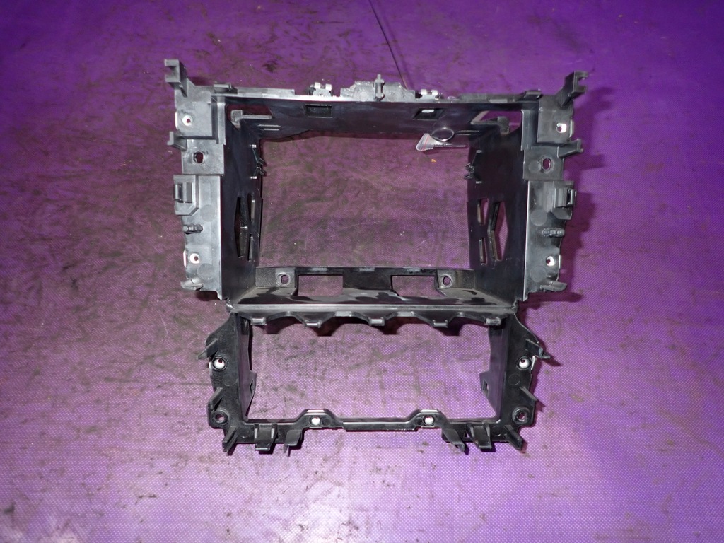 фото №1, Vw golf vi 6 08- рамка каркас кронштейн корзина радио 5k0858089e