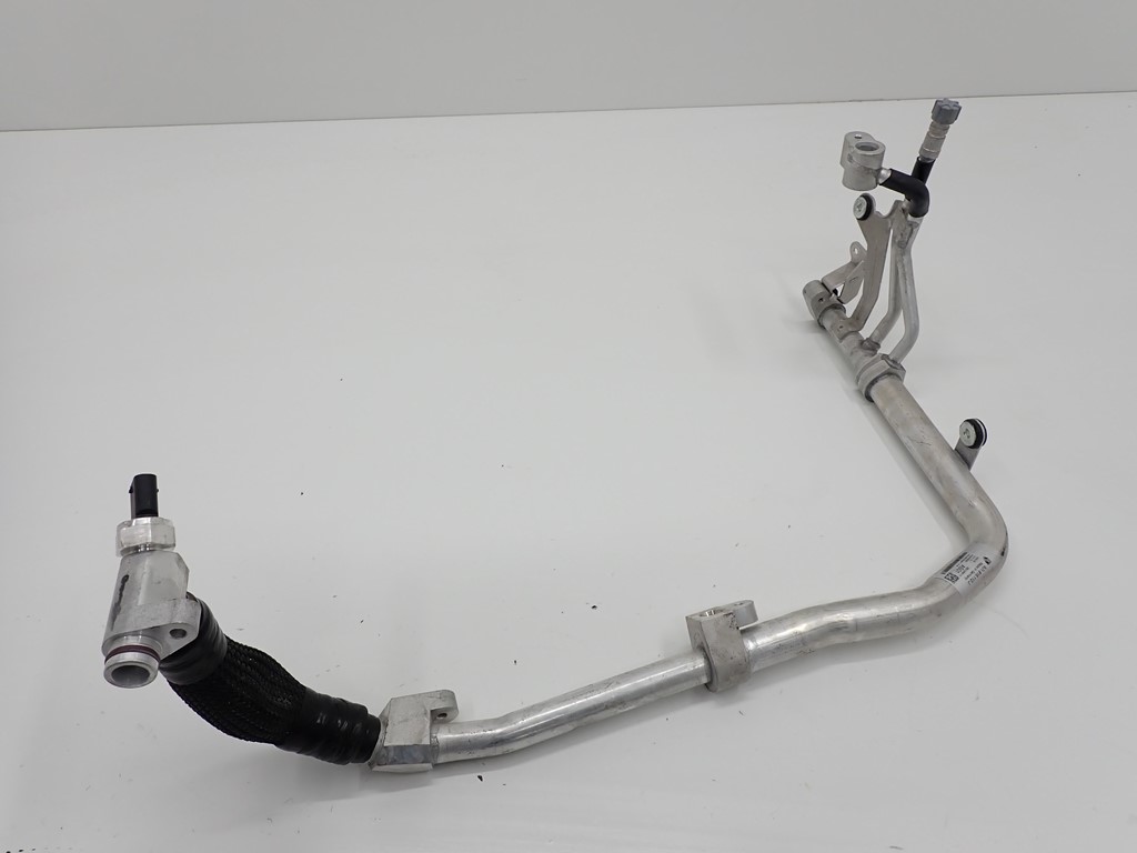 фото №1, Шланг трубка кондиціонера porsche taycan 4s 21r