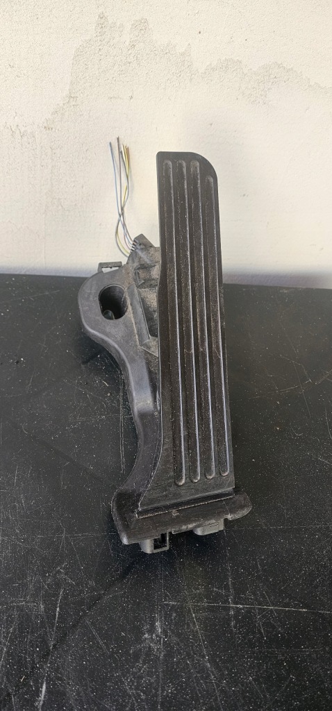 Купити Vw passat b6 педаль потенціометр газу 1k1723503l