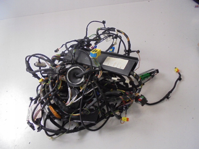 фото №1, Электропроводка салона citroen c4 cactus przed lift 2014 rok