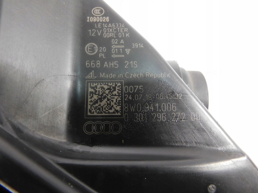 фото №13, Audi a4 b9 8w лампа правая ксенон led 8w0941006