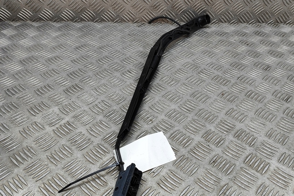 фото №5, Chevrolet corvette c6 передние правое рычаг дворники lhd 15147566 2006 22