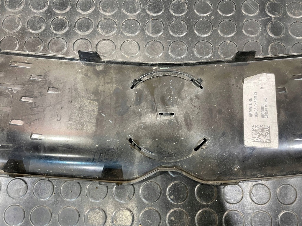 фото №7, Opel mokka ii 2 b 20- решётка радиатора решётка радиатора молдинг средняя бампера перед передняя