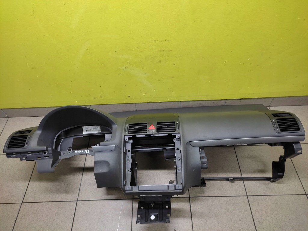 фото №10, Vw touran консоль приборная панель приборная панель ремни подушка безопасности