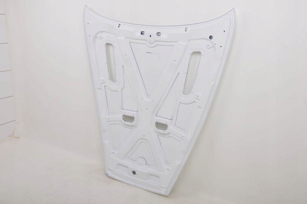 фото №8, Aston martin db9 dbs капот передня