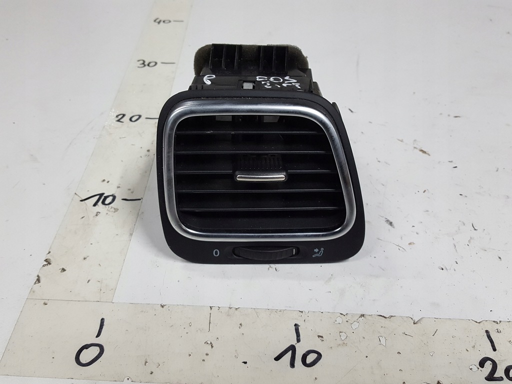 фото №1, Vw eos lift 10r- решітка обдув права