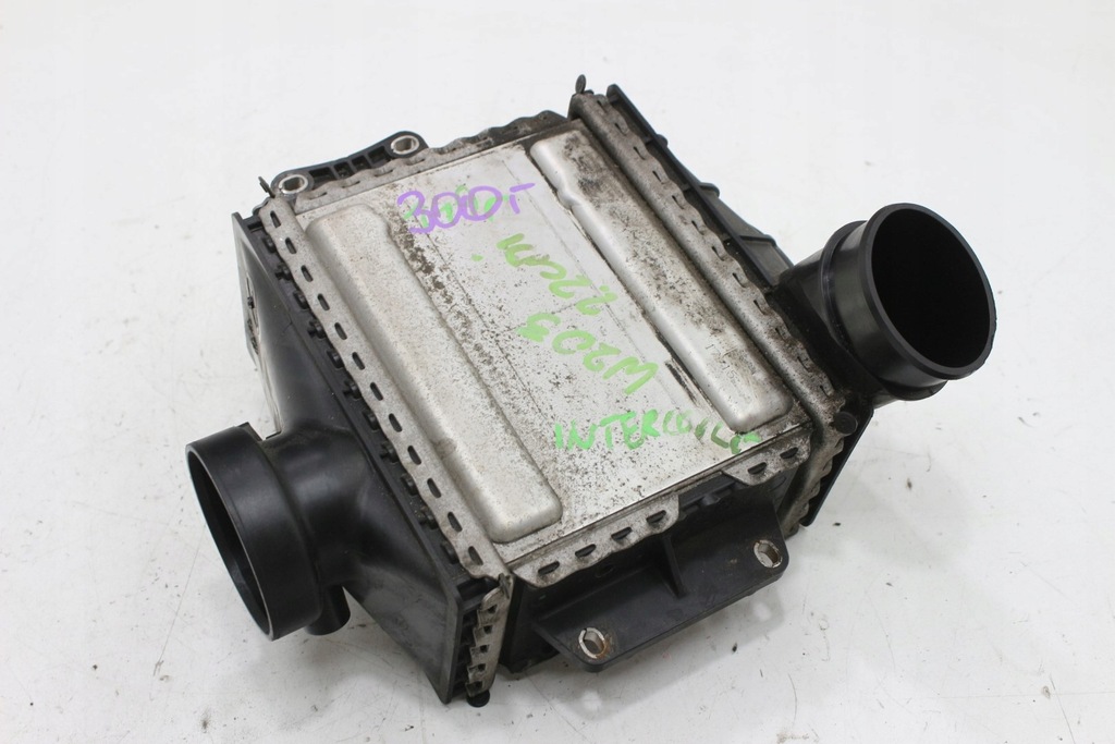 фото №1, Интеркулер a6510900314 mercedes w205 2.2 cdi