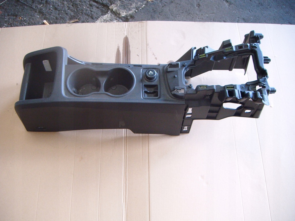 фото №1, Focus mk3 10-18 тунель середній