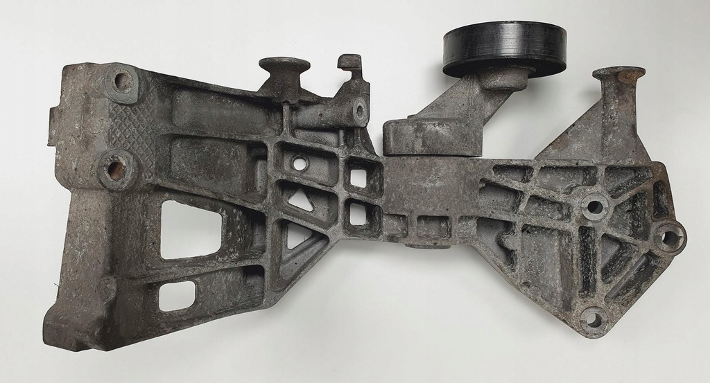 фото №1, Кронштейн основа генератора mercedes w169 w245