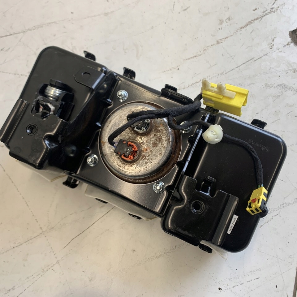 фото №15, Приборная панель приборная кожа проекционный дисплей консоль подушка безопасности ремни dodge ram v limited 22r