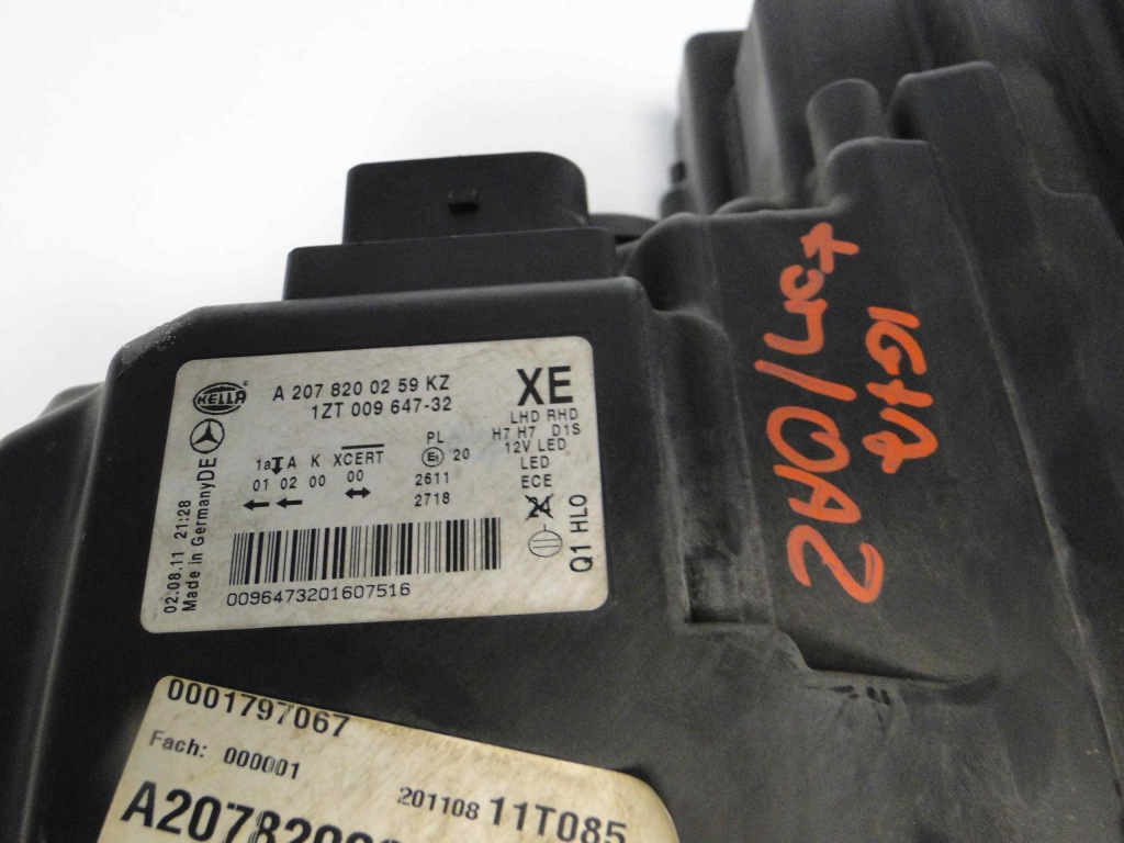 фото №10, Mercedes e klasa 207 c/a лампа правая ксенон ils