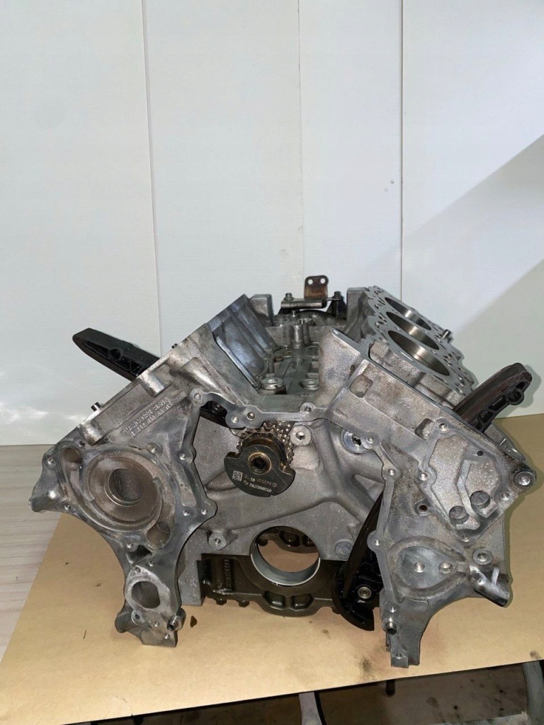 фото №1, Блок двигуна mercedes ml w164 3.0 cdi 642.940 r6420106605