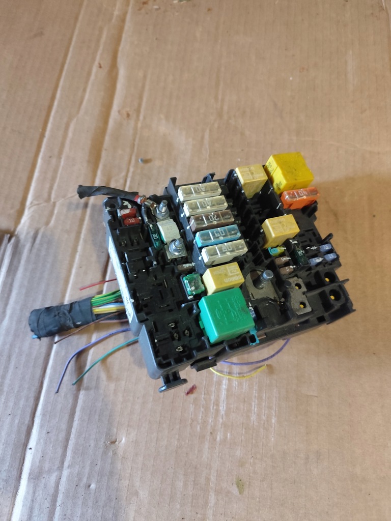 фото №1, Citroen c3 iii bsm предохранители