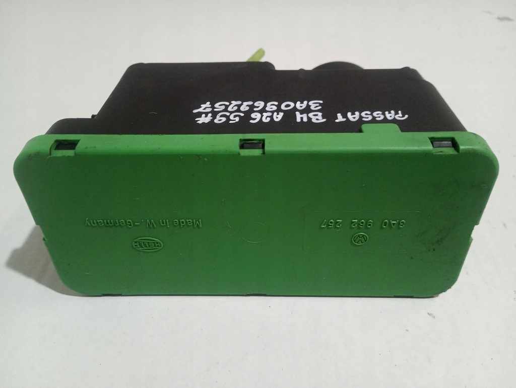 фото №1, Vw passat b4 93-97 помпа замка центрального 3a0962257