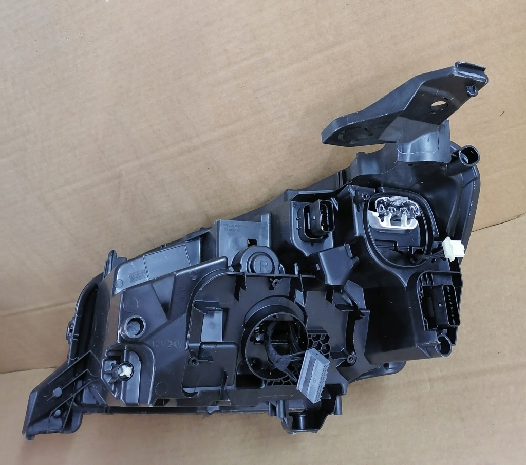 фото №6, Peugeot 208 2008 ii 19- лампа права full led