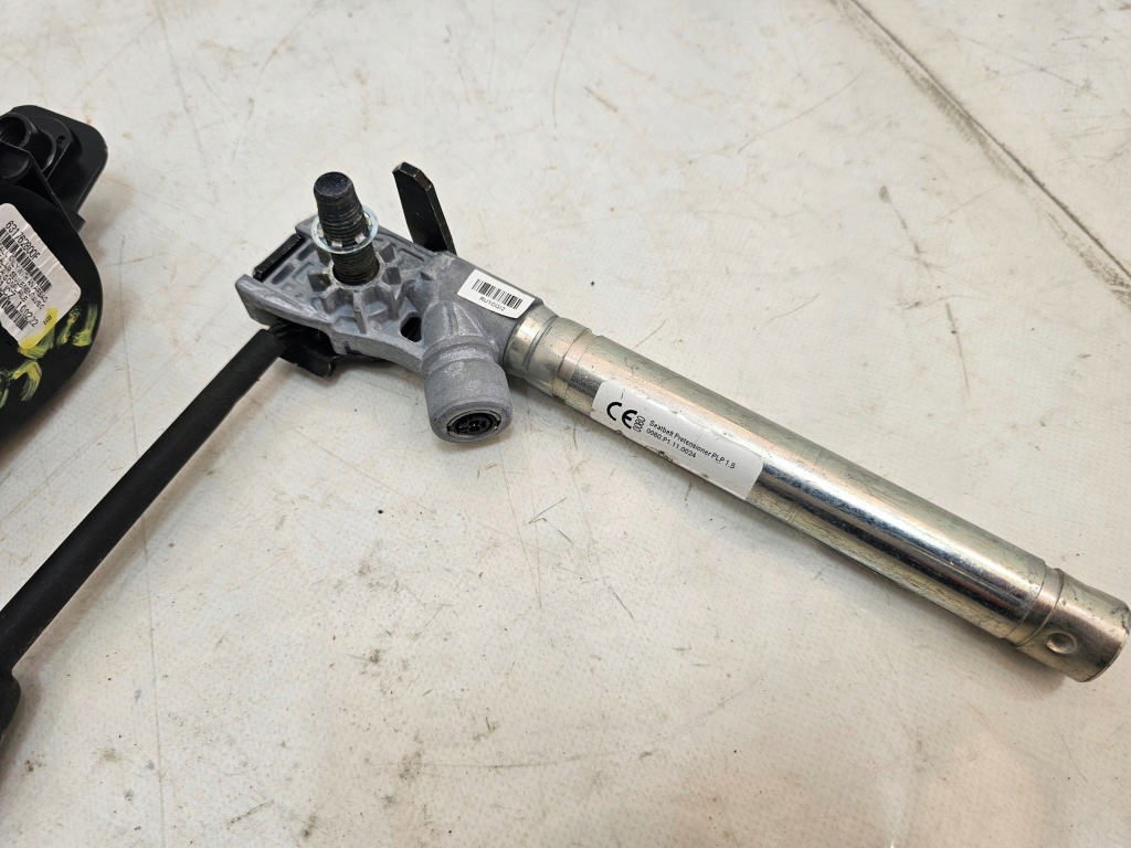 Купити Jeep compass 2 рестайлінг  21- ремінь безпеки лівий правий перед 5su99sa5ad америка