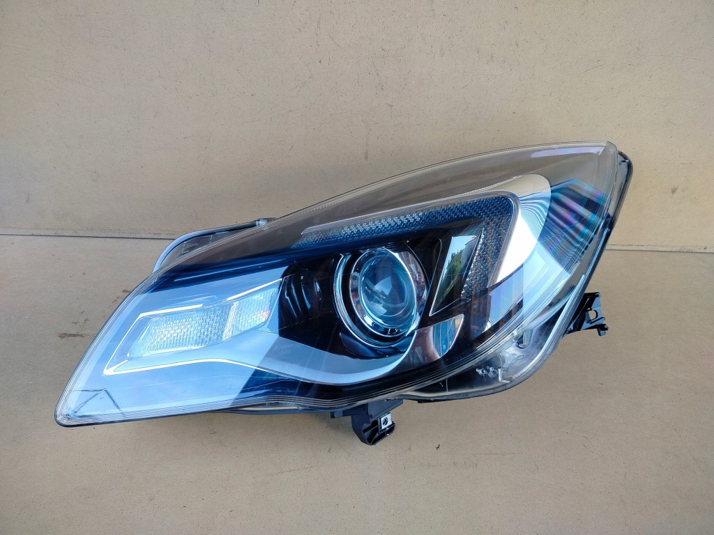 Купити Opel insignia a рестайлінг  лінза led фара ліва