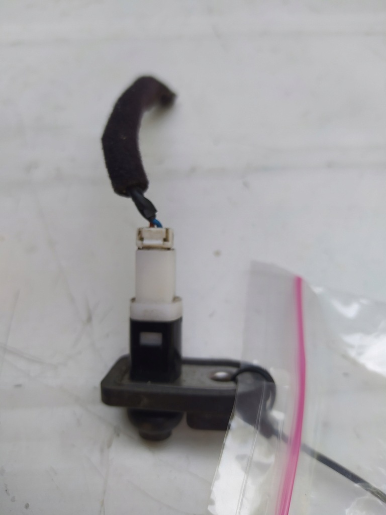 фото №4, Датчик концевой дверь - kia rio picanto 17-