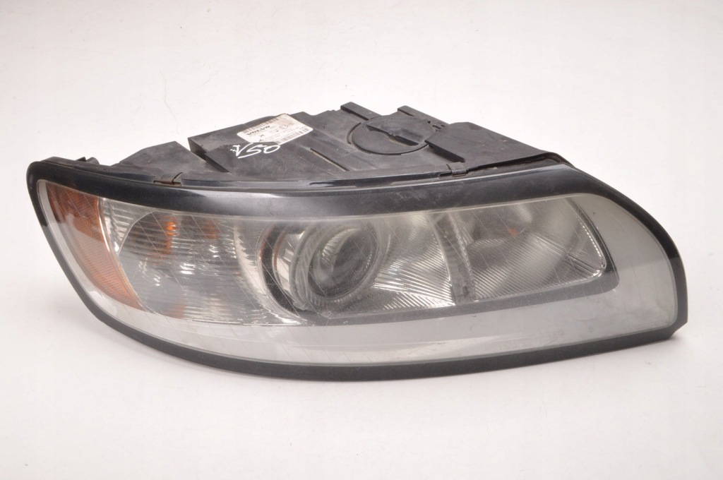 фото №1, Volvo s40 ii v50 лампа правая передняя правый перед lift europa 31265701