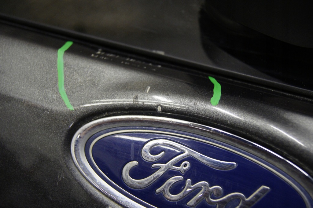 Купити Кришка багажника багажника bf ford focus mk3 рестайлінг  1.0 eb hb лак: bf