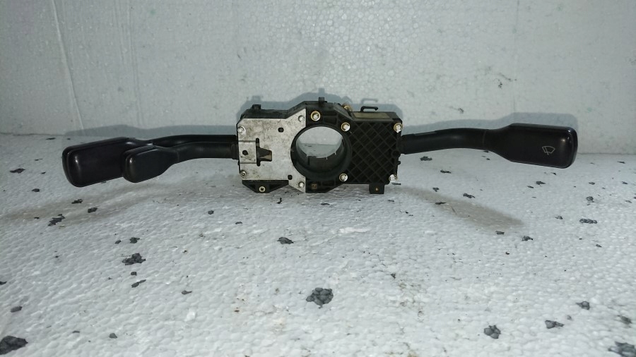 фото №1, Переключатель комбинированный audi 4d0953513