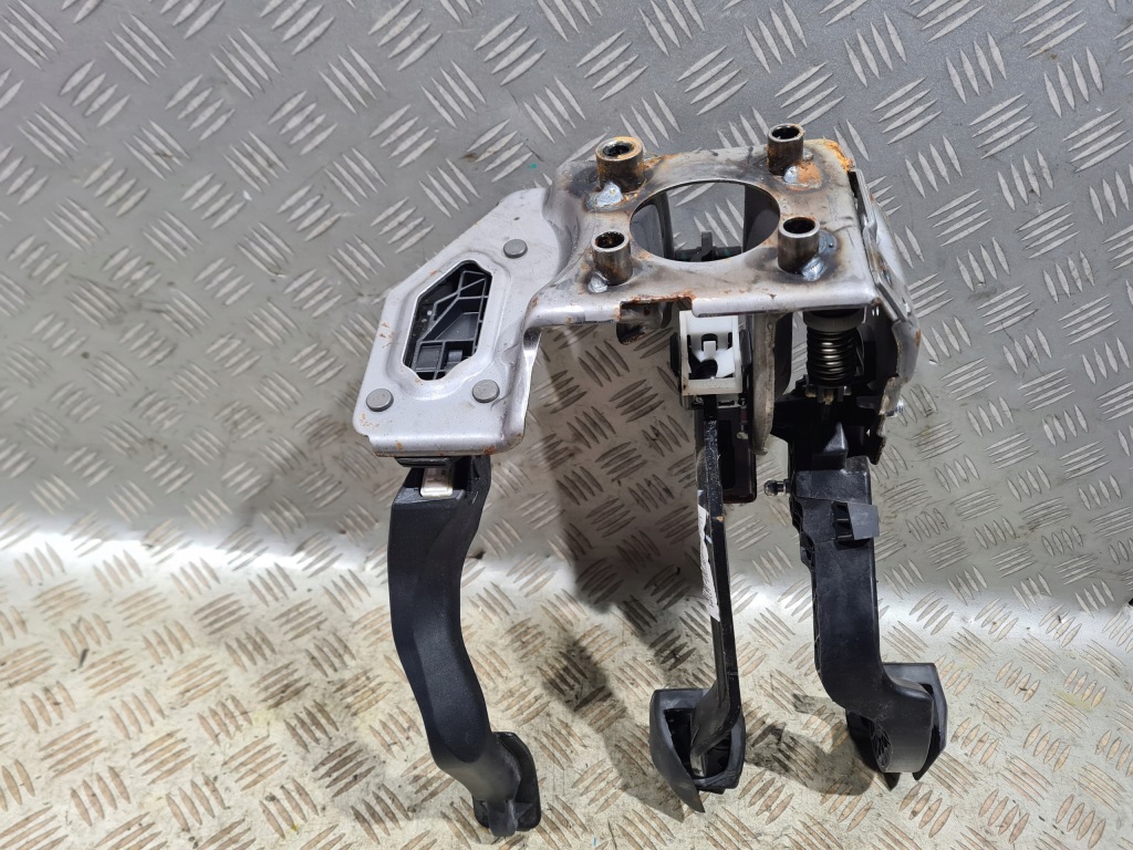 Педалі педаль газу зчеплення гальма opel crossland x Оригінал