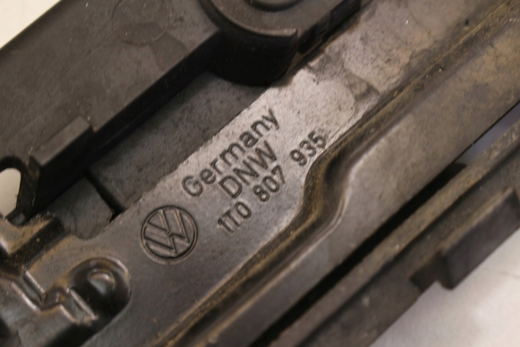 фото №7, Направляющая бампера левый перед 1t0807049 vw touran i