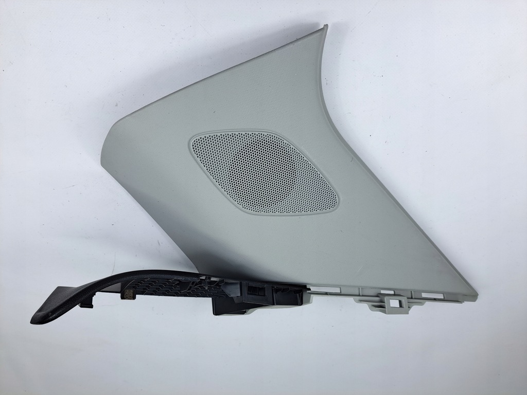 фото №1, Audi q3 8u защита накладка стойка правый задняя