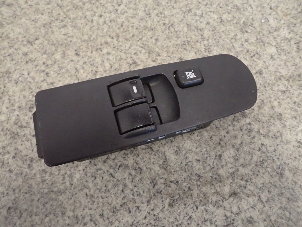 фото №1, Mitsubishi colt 09- панель керування скла лівий