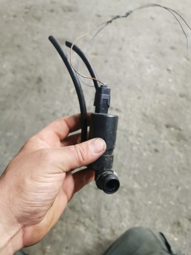 фото №1, Помпа розпилювача renault megane scenic laguna ii 8200067015