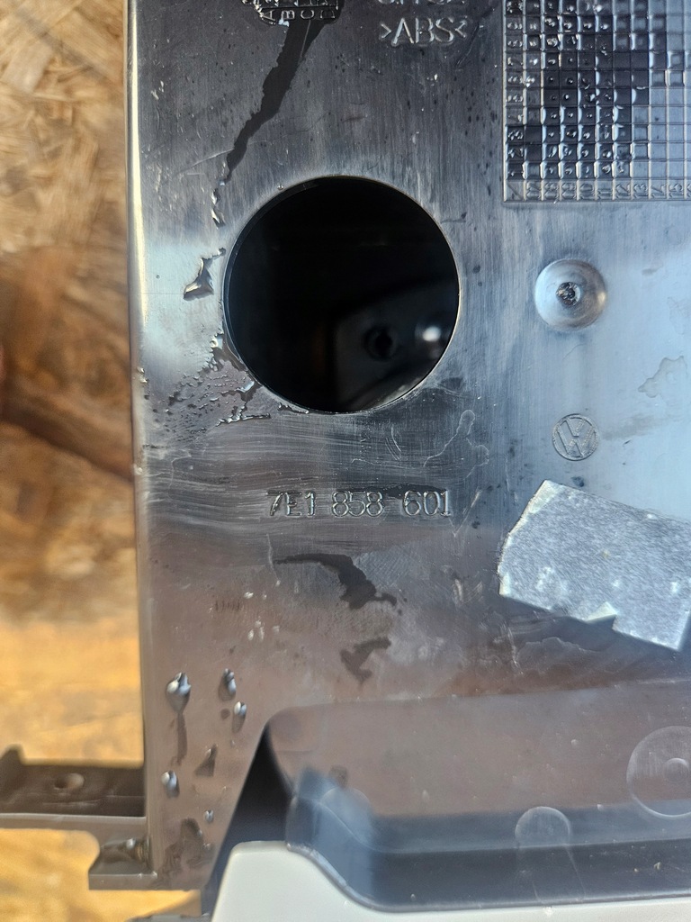 фото №6, Кронштейн na кружка прикуриватель vw volkswagen t5 7e1858601