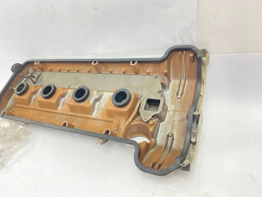 Купити Кришка клапанів mercedes w124 400e e420 e500 m119 1190160705
