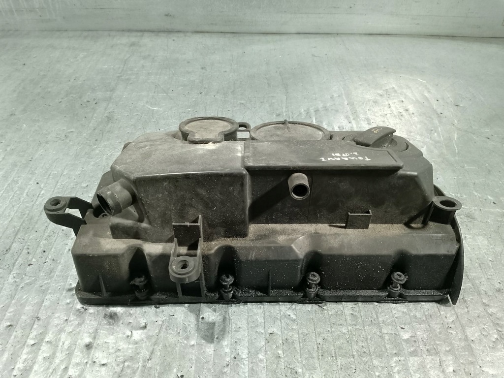 фото №6, Крышка клапанов vw touran i 03g103475d 2.0 tdi