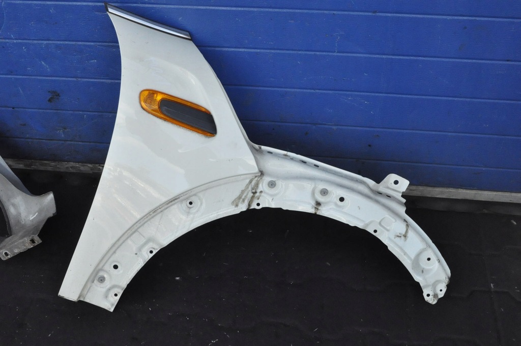 фото №1, Mini f56 крила правий перед передній