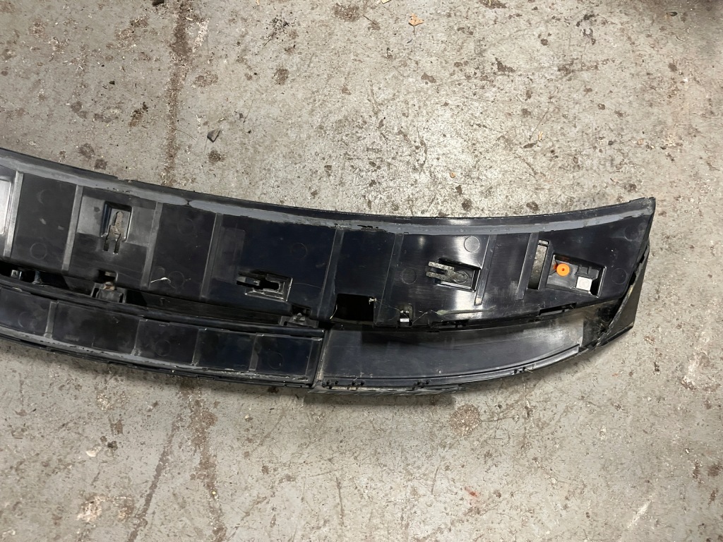 фото №8, Audi a1 спойлер спойлер кришки багажника задня оболонка світло стоп 8x3827933