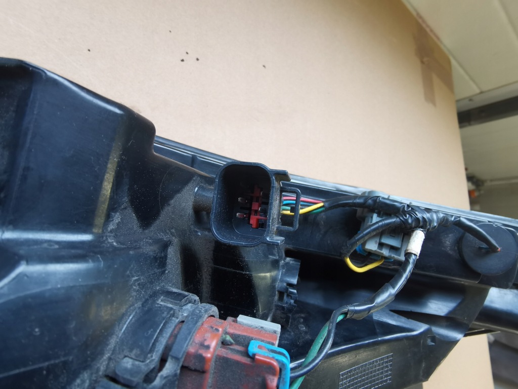 фото №15, Jaguar xf x250 - лампа задняя правая