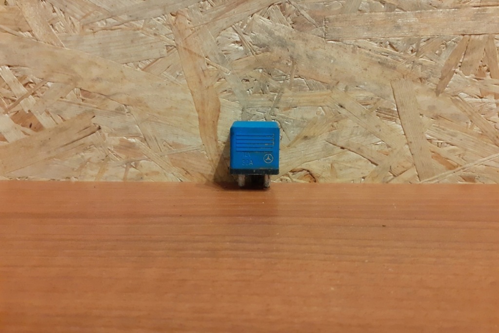 Купить Реле mercedes-benz s w140 0015429919 1995