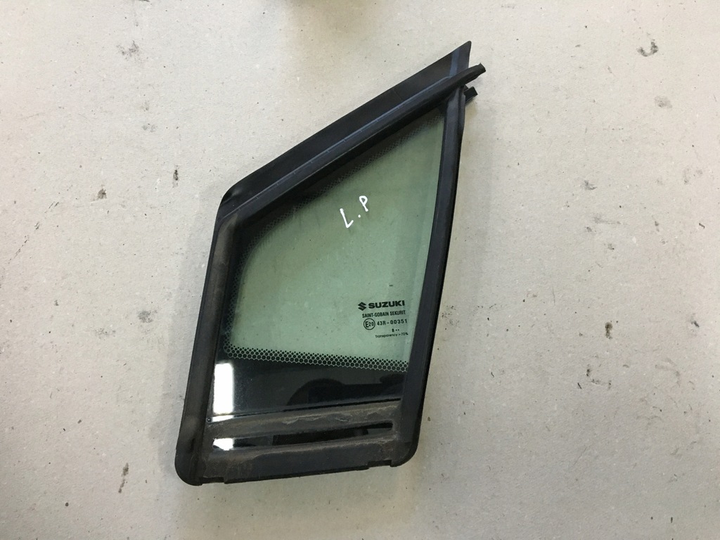 фото №1, Suzuki s-cross sx4 стекло дверь левый перед малый треугольник 2018 rok