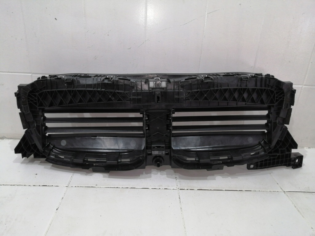 Купити Жалюзі впуск повітря bmw ix3 g08 nowa оригінал hal 8768