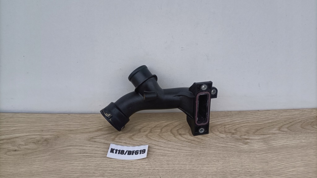 Шланг труба насоса воды jeep compass mercedes 2.2 14819171 k118/df619 Цена