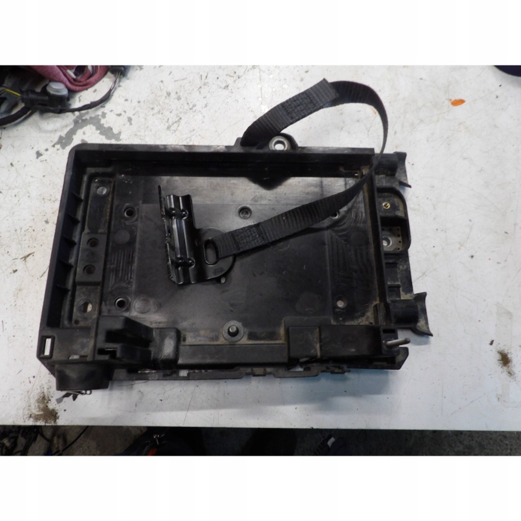 фото №1, Основа акумулятор mercedes оригінальний номер