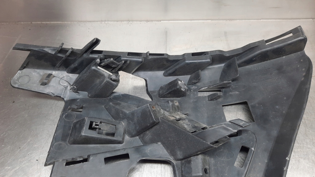 фото №7, Напрямна бампера перед правий 31323426 volvo s60 v60 пошкоджений