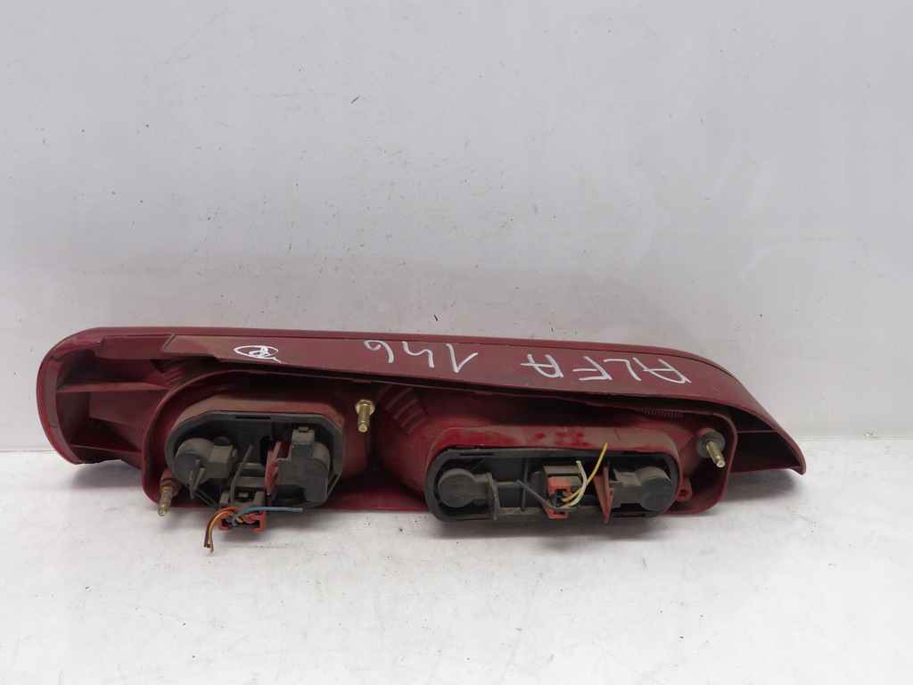 фото №2, Лампа права задня alfa romeo 146