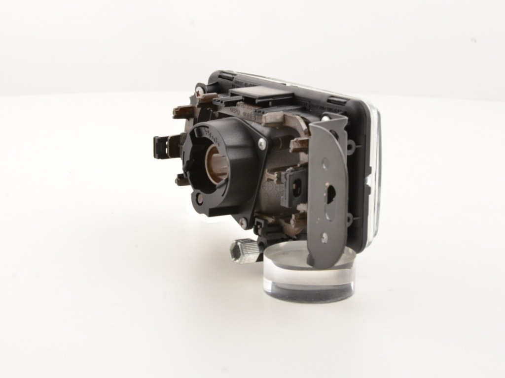 фото №4, Протитуманна фара правий toyota corolla 01-03