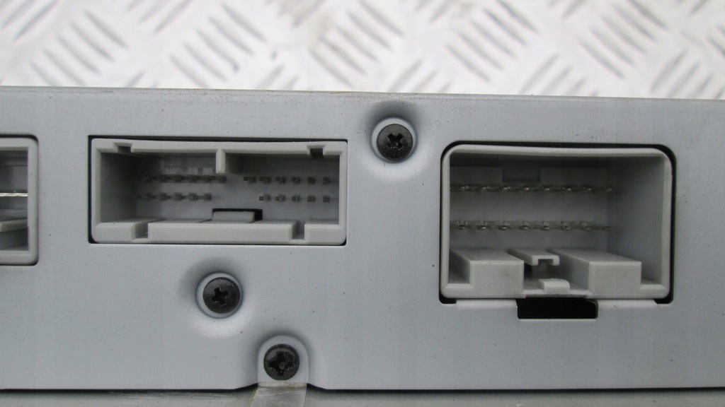 фото №3, Усилитель радио 30732486 volvo s40 ii 2.0 d